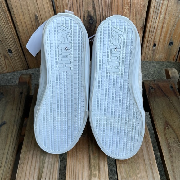 Hurley Arlo Puff Slip On Clog Shoes Size 6
Cream White - Picture 11 of 12